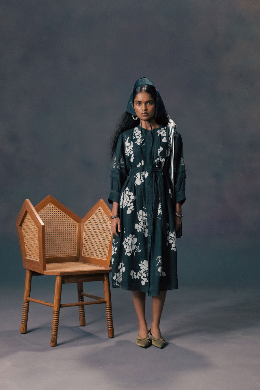 Indigo Discharge Print Gauze Linen Front Pleated Dress With Embroided Sleeves