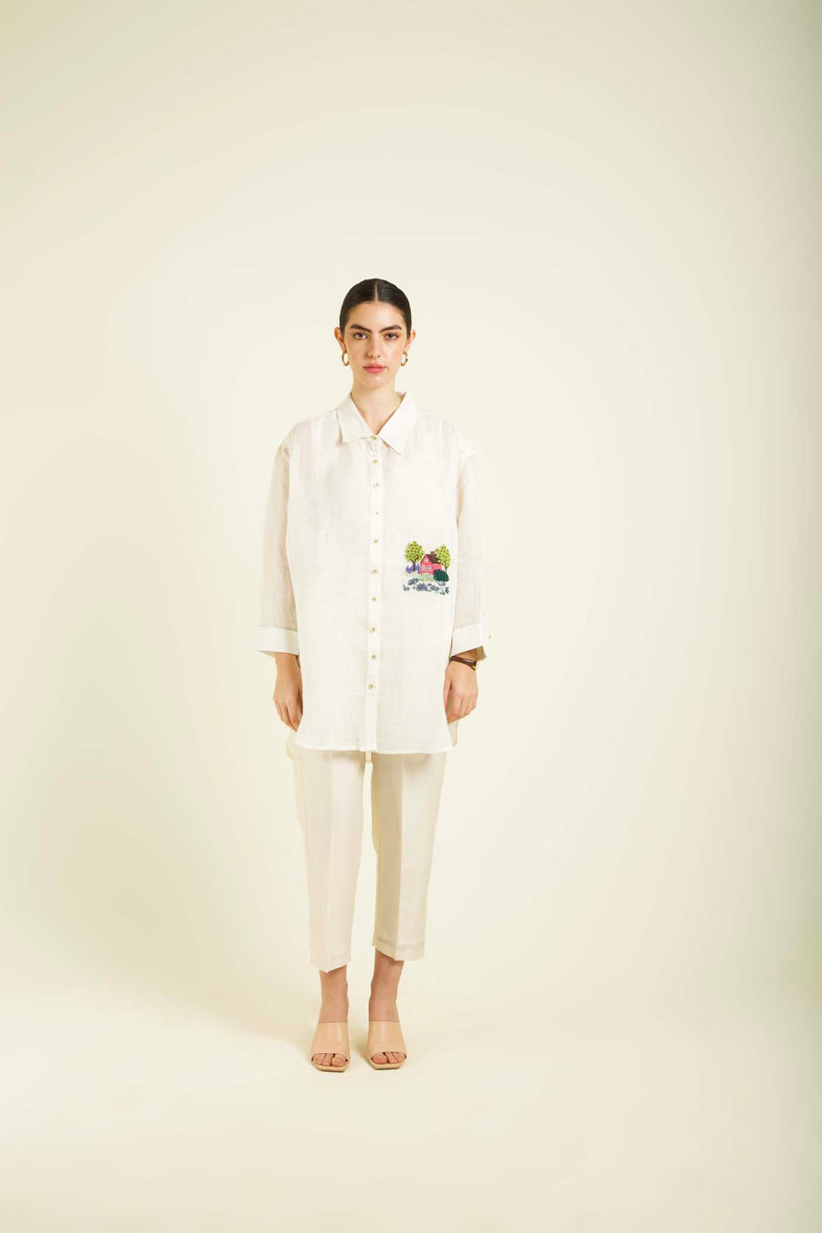 Ivory Country Shirt In Gauze Linen With Embroidery And Straight Pants In Silk Chanderi