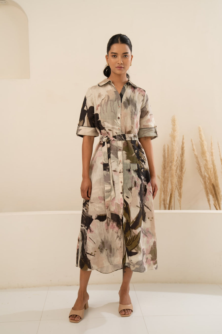 SCATTERED PETALS PRINT SHIRT DRESS