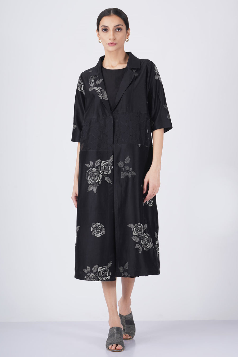Monochrome rose print sheer waist jacket