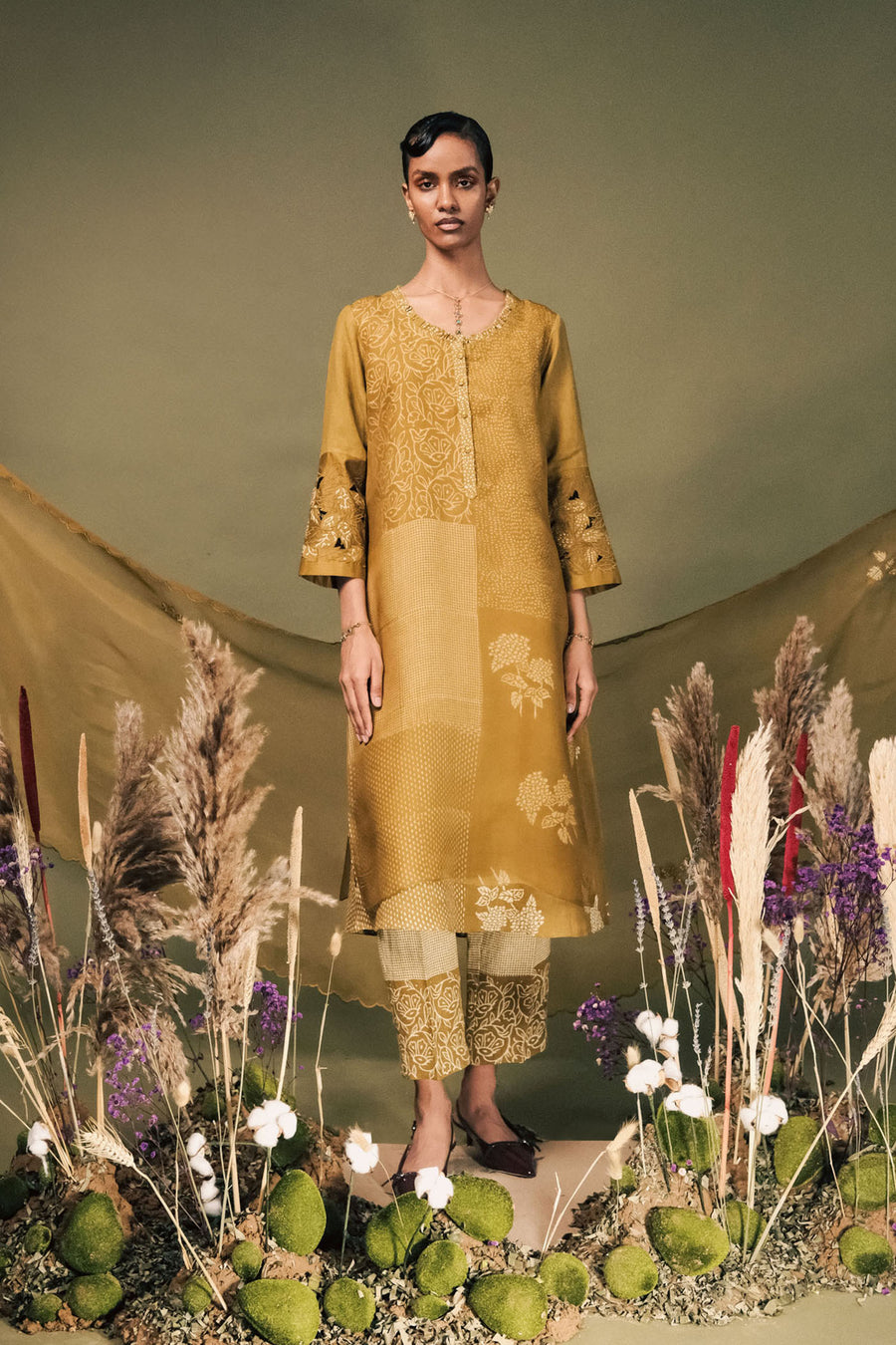 Moss Green Discharge Print Double Layer Tunic Set With Embroidery On Sleeves In Linen And Applique Work Organza Dupatta