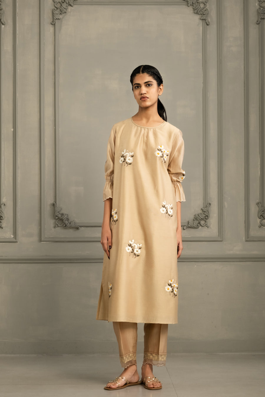 Beige Chanderi Embroidered Tunic Set In Silk Chanderi With Scalloped Organza Dupatta